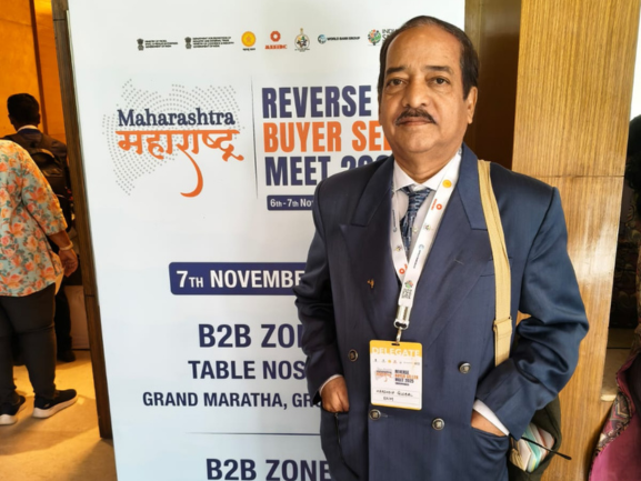 Mr Dipak Patil, Director – Harshdip Global Exim Pvt. Ltd., Baramati Pune, business meeting with foreign traders